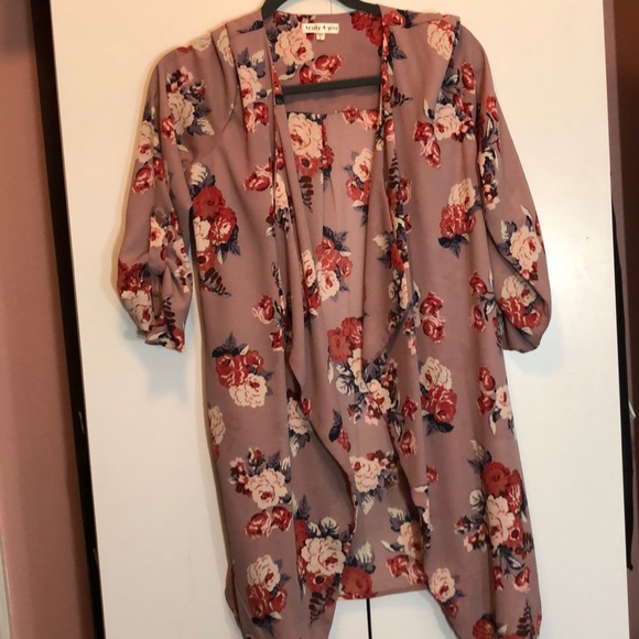 Floral print kimono - Picture 1 of 3